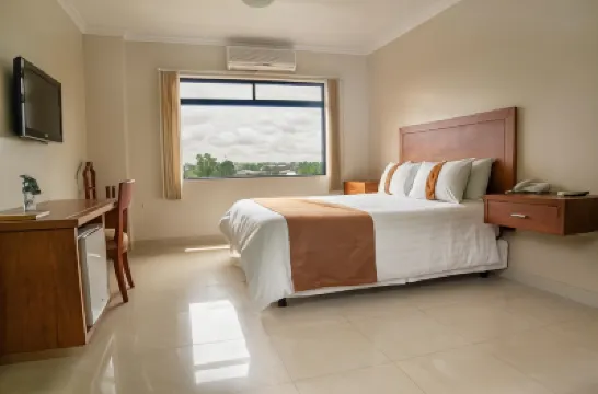 Gran Hotel de Lago - El Coca Hotels in 