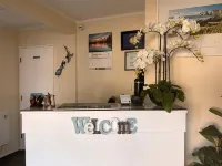 Tudor Lodge Motel