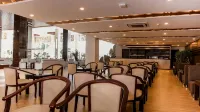 Elephants Hotel - breakfast