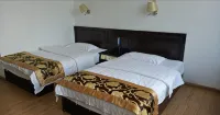 Longling Huanglong Hotel