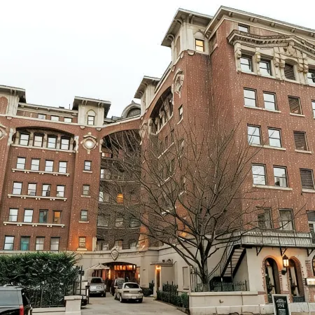 Hotel Sorrento Отели рядом с достопримечательностью «Концертный зал "Бенароя Холл"»