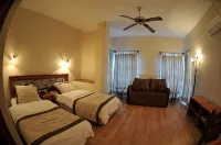 Antikhan Hotel - 2-Star