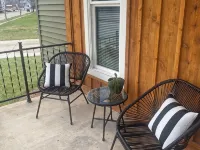 Charming 2-bedroom apartment with WiFi, AC in Wabash. Hotels in Wabash