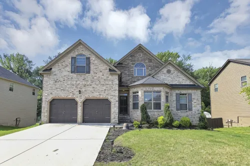 Immaculate home in Atlanta Near the Airport/w private bathrooms Big smart TVs - バルコニー