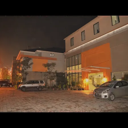 Tripletree Dgria Family Hotel