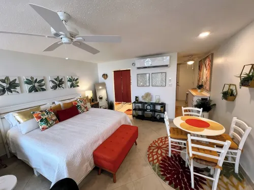 Stay at Tropical Vibes, in beautiful Las Croabas, Fajardo.