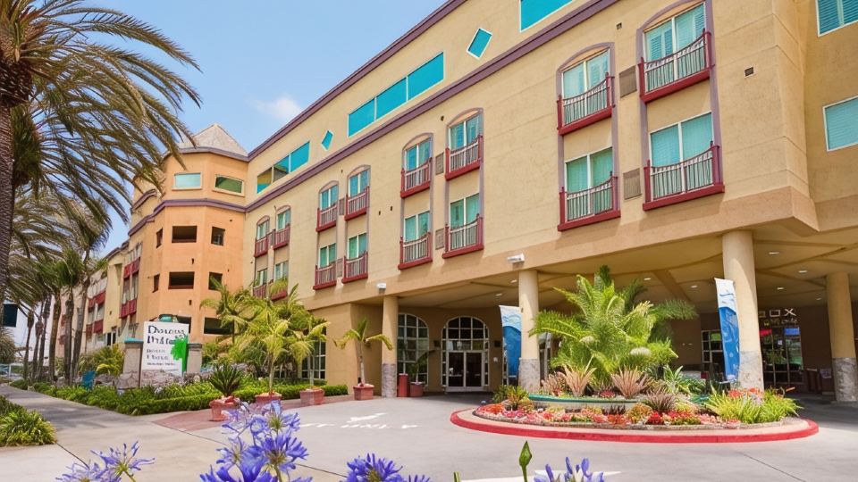 Desert Palms Hotel & Suites Anaheim Resort