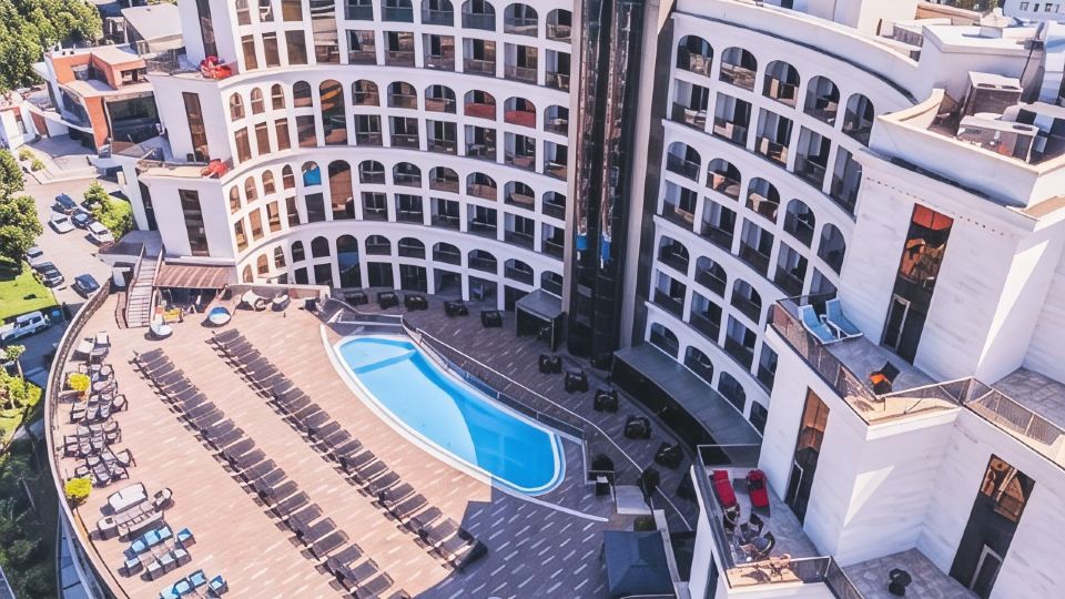 Colosseum Marina Hotel