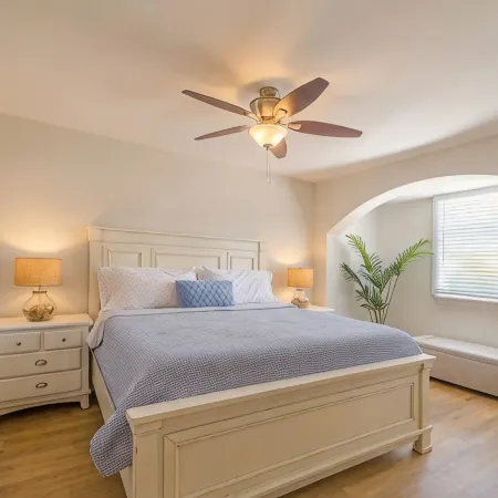 Sun-Soaked & Heated Pool Home - Minutes to Siesta Key