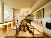 Shushu · Bookstore Xiangyue Wenquan Homestay (Heshun Ancient Town Yeya Lake) - 5성급