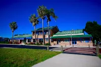 Tea Gardens Hotel - 3-Star