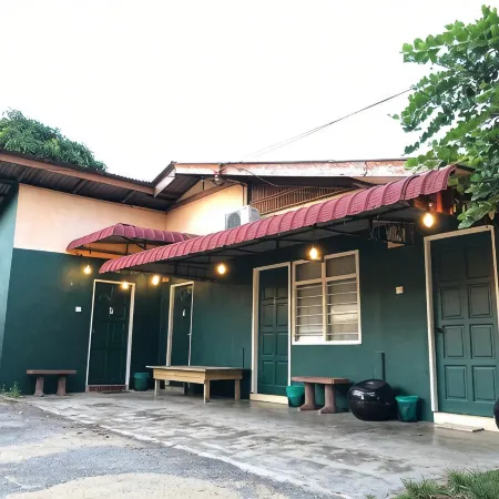 Rumah Tepi Istana