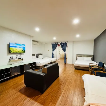 Hotel Traveler's Majestic Retreat, Located in the Heart of Melaka