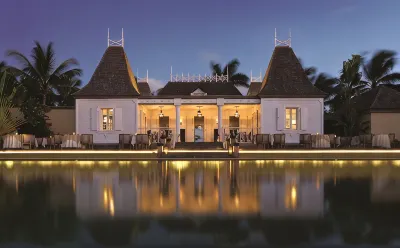 Outrigger Mauritius Beach Resort Hotel di 