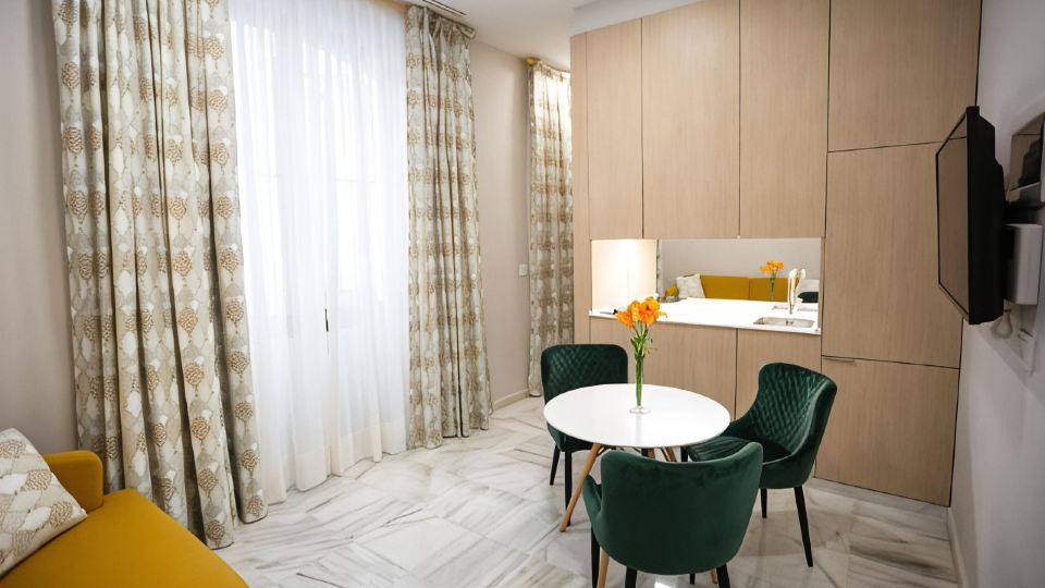 Plazuela del Carbón Suites