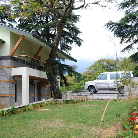 Lamrin Norwood Green Palampur, Himachal Pradesh