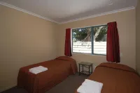 Discovery Motor Lodge