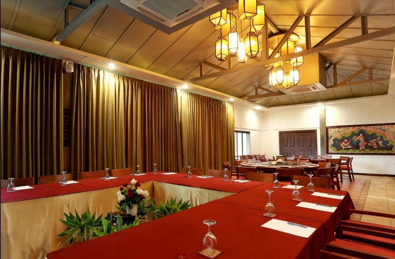 E-Outfitting Doikham Resort