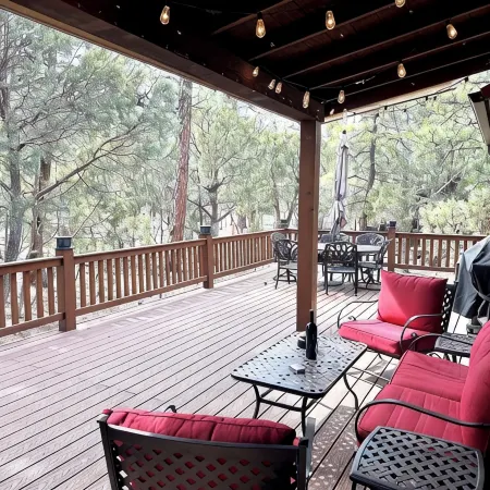 Private 3-bedroom Cabin in charming Show Low within Torreon