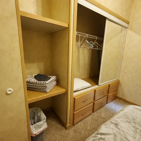 Recently Updated - Cozy Creekside Tiny Home w/ Full Kitchen; Walk to Distillery
