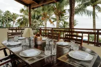 Crown Villa - Luxury Beachfront 8 bedroom property