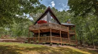 Peaceful Mountain Cabin in Mineral Bluff. Hot Tub, Fireplace & Easy Paved Access - Tiny houses