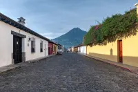 Colonial apartment with kitchen in Central Antigua - Apartments
