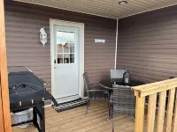2 bedroom upper level of home in Grande Prairie - 2-Star
