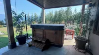 Cozy Country Retreat at the Baker Ranch. Pet Friendly with a Pet Fee. Lake View. - Condos
