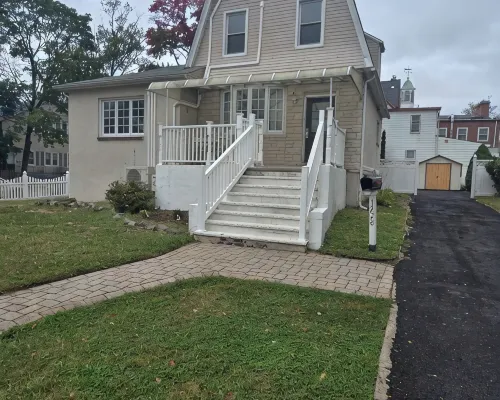 Family-Friendly 3-Bedroom/2.5-Bath House Near NYC and Fifa MetLife Stadium Hotels in Teaneck
