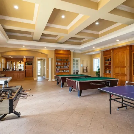 apartment legacy court Kissimmee close to Disney parks with heated pool