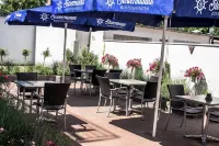 City Hotel