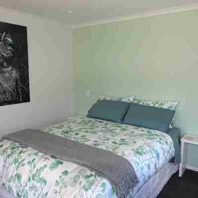 Bora castle.Cottage with stunning sea views. Rooms