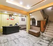 Hotel Vashistha - parking