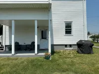 Clean & Cozy 2Bed by the Beach & Newport - Condos