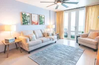 A cozy apartment with a spectacular ocean view!