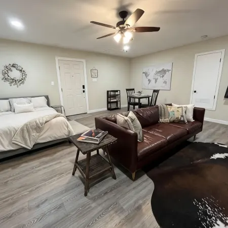Charming Studio with fireplace