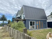 Totara Bach - just a few meters away from the beach (Tata Beach, Golden Bay) Hoteles en 