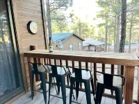 Show Low Cottage Hideaway-Cozy Cabin w/Fireplace - 3-Star