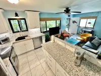 Charming 1-bedroom ground floor Ohana apartment in lovely Pāhoa with WiFi - Homestays