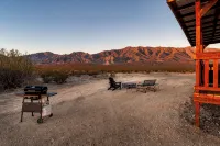 Starry Skies Glamping w/ EV Charger, Stargazing, Hiking