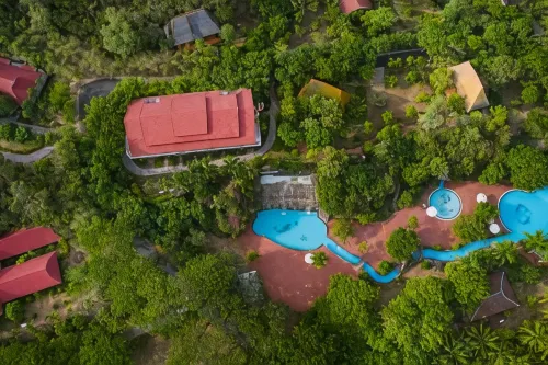 Nui Thom Ecolodge - parking