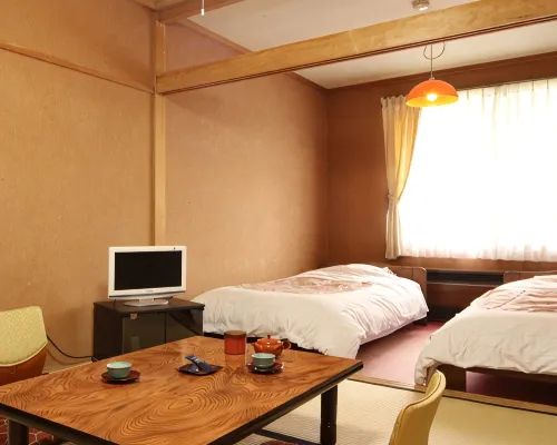 Senzan Norikura Hotels near Zengoro Fall