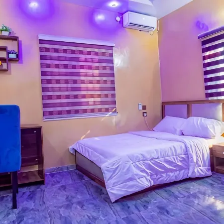 Pearless Apartment