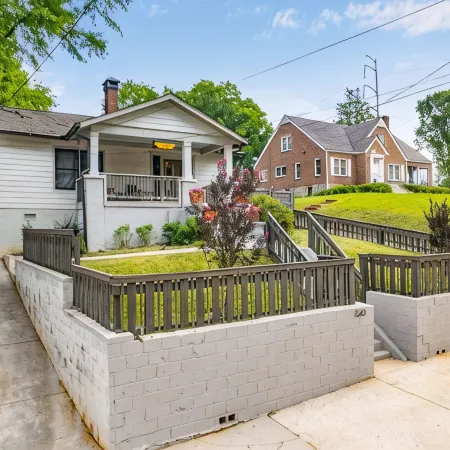 New 4 BR Bungalow Close to Everything Atlanta All 5 Star Reviews