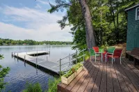 Cozy 100-year-old Maine camp, steps to Little Sebago Lake - Wifi
