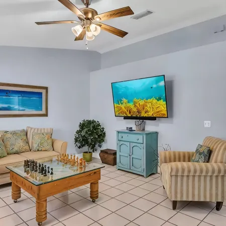 The Dahl House in Sebastian, just minutes to the Indian river and Wabasso Beach.