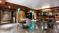 Darkhill Hotel - เปิดใหม่