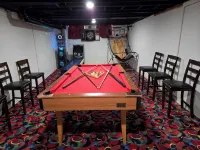 Luxe 7 bdr 4 Fullbath with Jacuzzi on West side Detroit - 2-Star