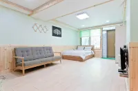 Wonju Mountain Pension - เพนชั่น